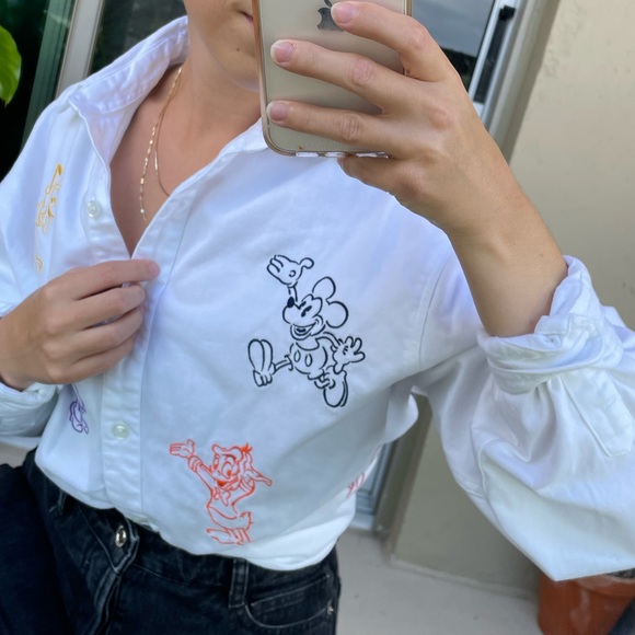 Vintage Disney Oversized White Embroidered Button Down Shirt Size Large - Picture 4 of 13